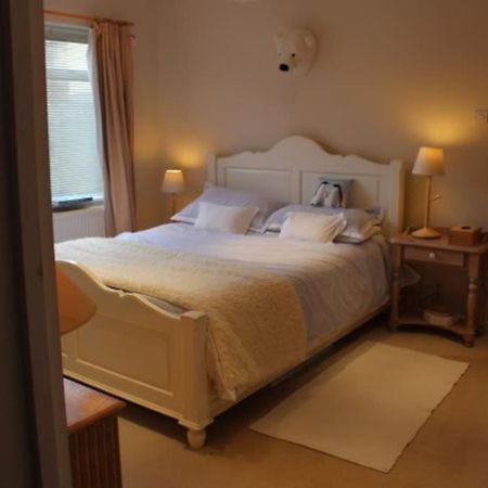 Apartment With Own Entrance & Terrace On West Hill เฮสติงส์ ภายนอก รูปภาพ